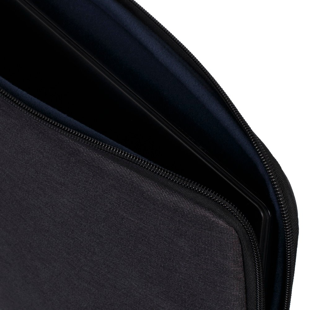 Buy RIVACASE 7703 ECO Laptop Sleeve 13.3-14" Ultra-Slim Water-Resistant Case Online in Pakistan - UGREEN PK